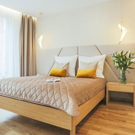 Golden Queen Apartments Old Town Kraków Zewnętrze zdjęcie